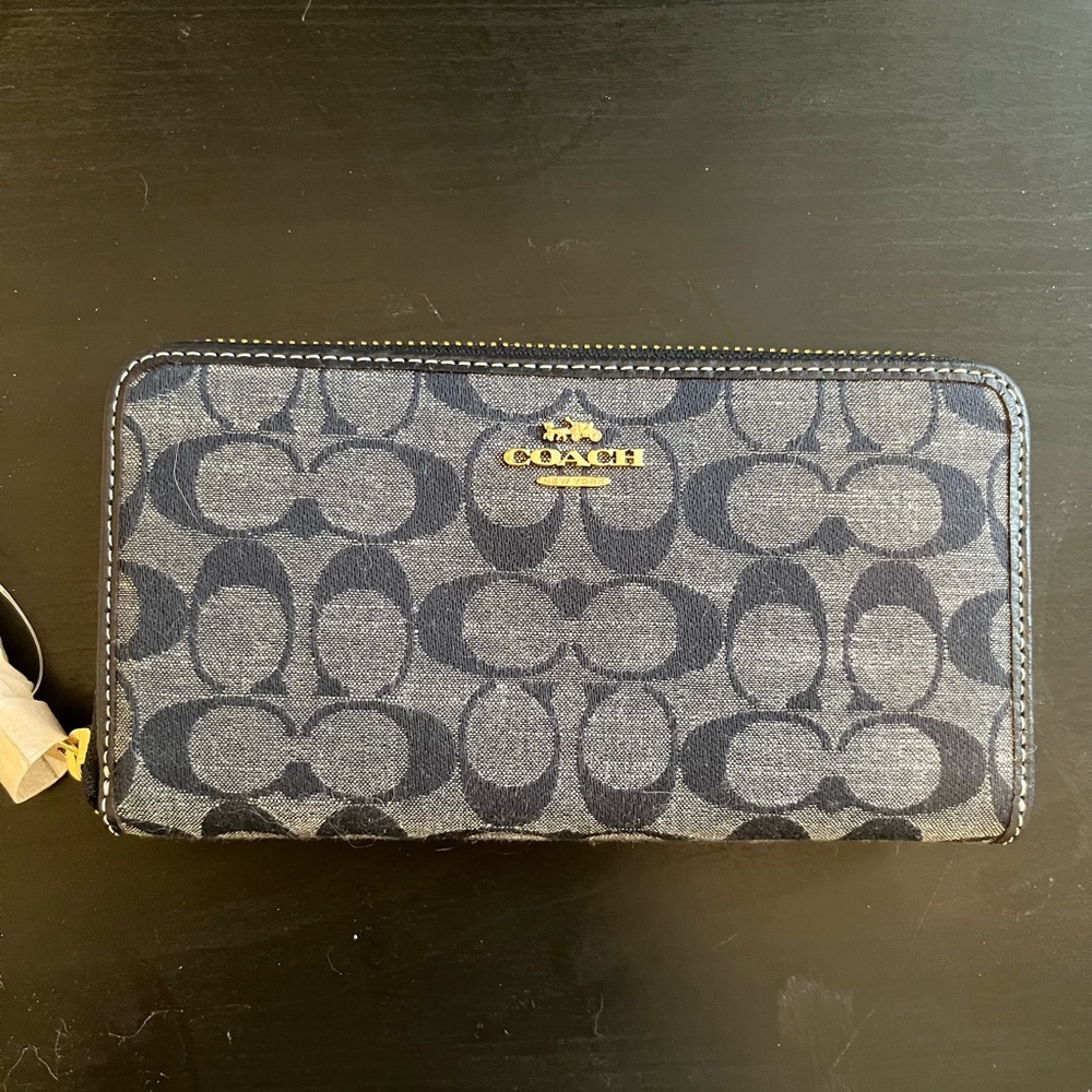 COACH accordion wallet